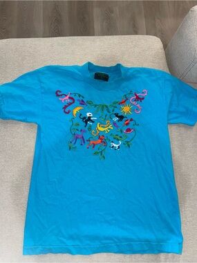 Bolero Vintage Bright Blue Embroidered Animal Tee